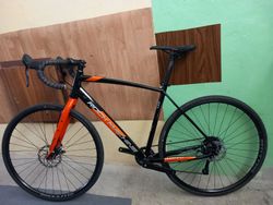 Prodám Gravel kolo Rock Machine GRAVELRIDE 200. Velikost L.