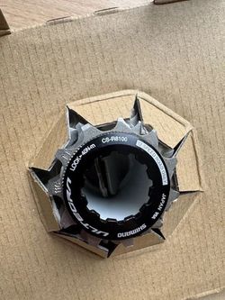 Prodám novou kazetu silniční Shimano Ultegra, CS-R8100 - 12s, 11-30 T