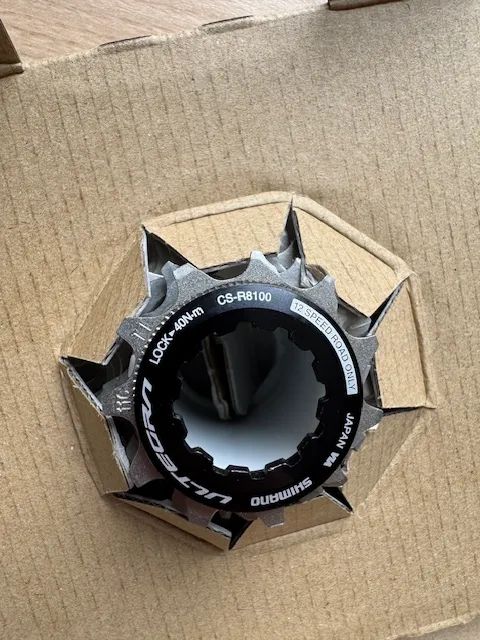 Prodám novou kazetu silniční Shimano Ultegra, CS-R8100 - 12s, 11-30 T