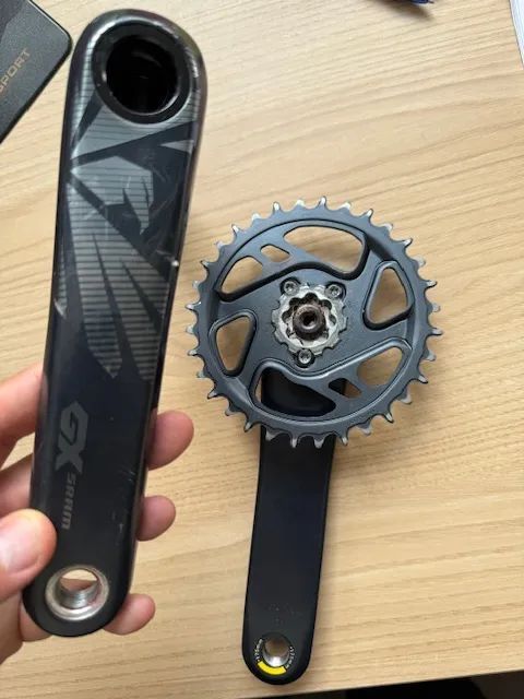 Prodám použité kliky Sram GX Carbon 175mm, převodník 32T 