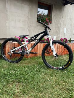 Slopestyle dirt kolo rose the jester fox 32 