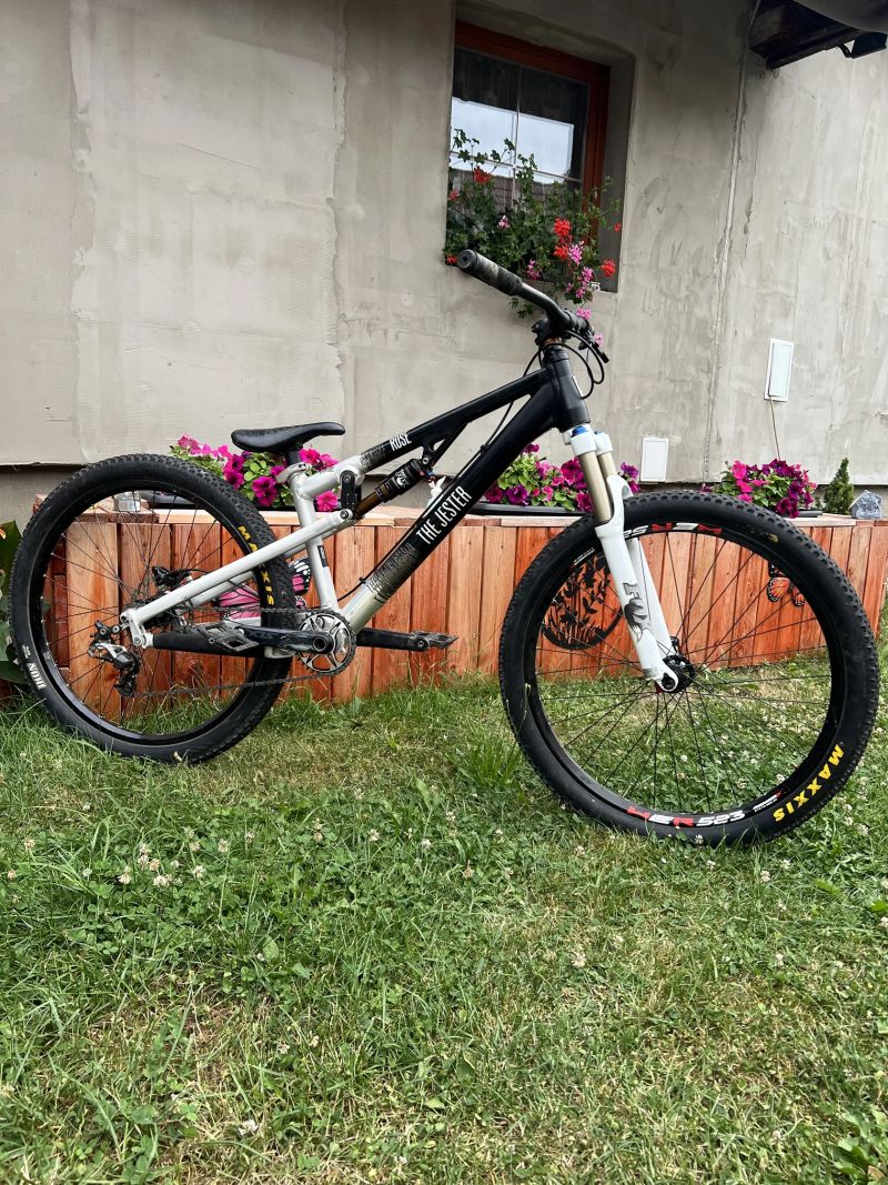 Slopestyle dirt kolo rose the jester fox 32 