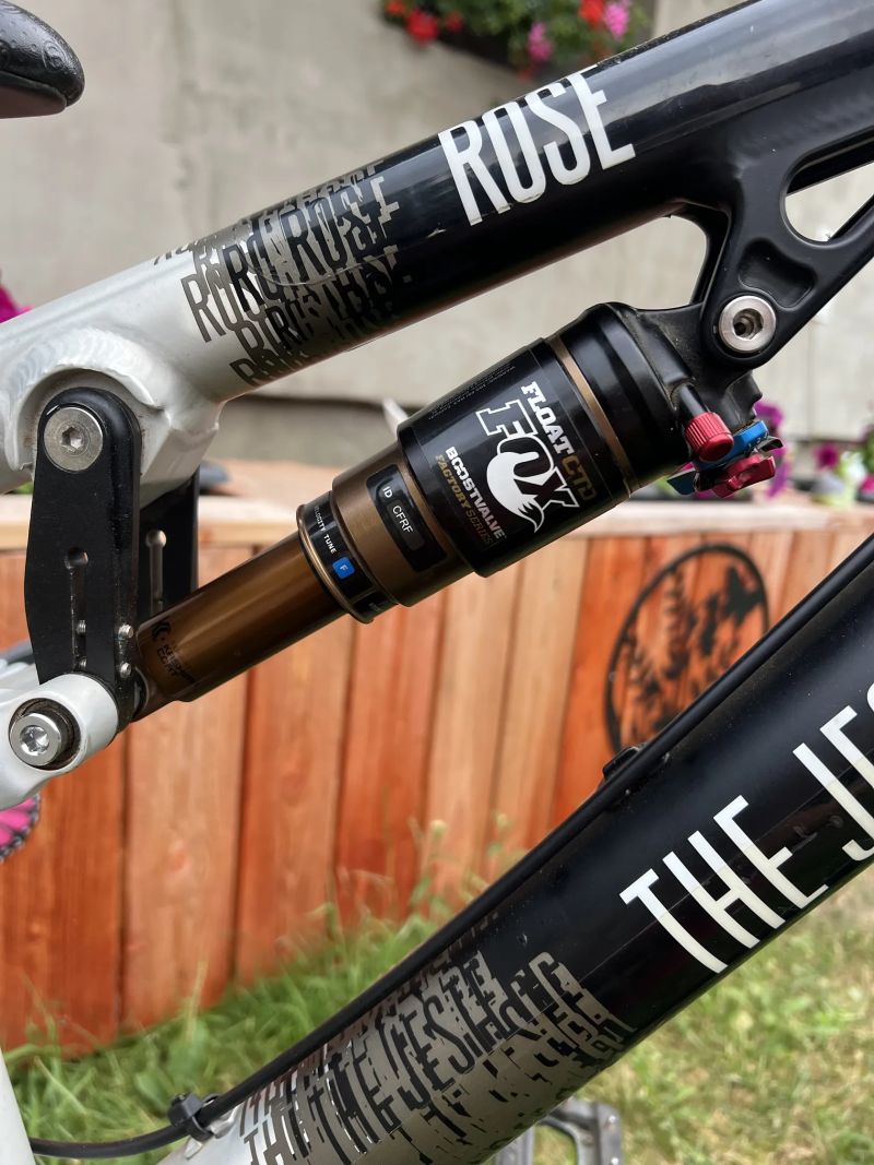 Slopestyle dirt kolo rose the jester fox 32 
