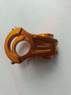 Představec Burgtec Enduro MK3. 