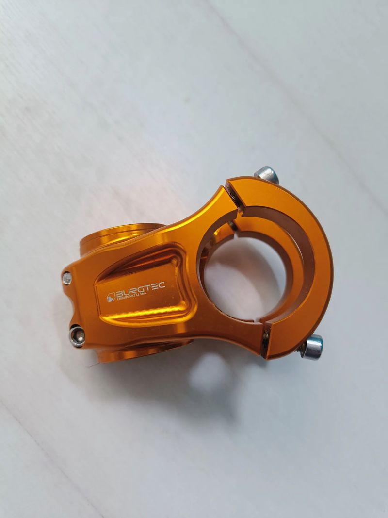 Představec Burgtec Enduro MK3. 