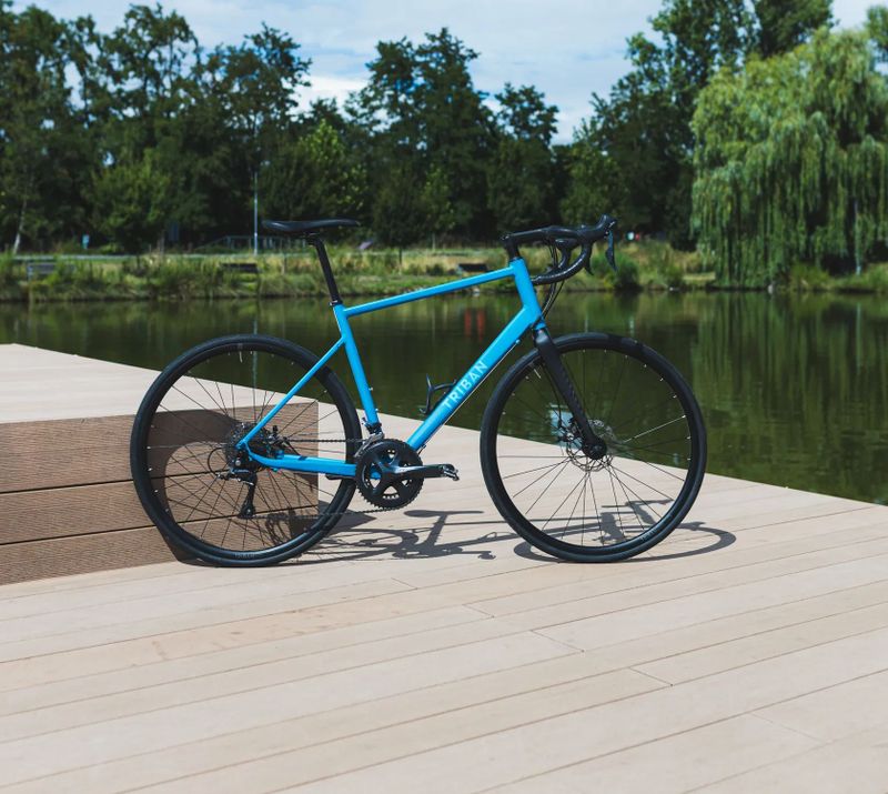 Silniční kolo – Triban RC500 s kotoučovými brzdami modré