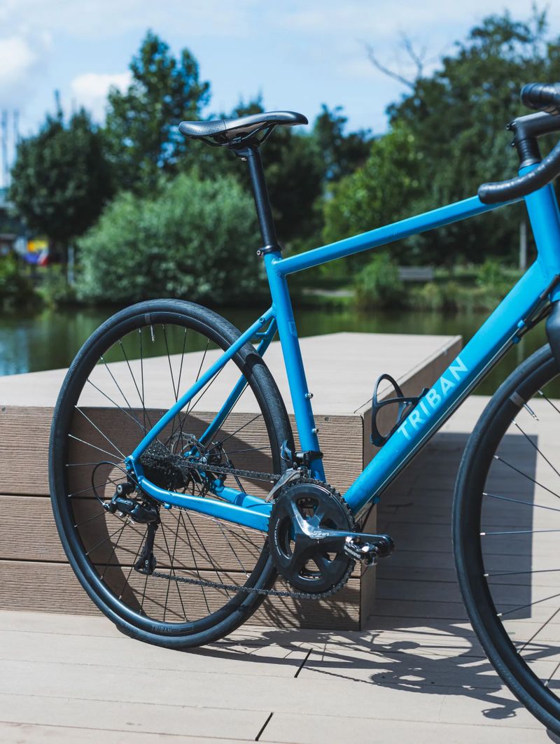 Silniční kolo – Triban RC500 s kotoučovými brzdami modré