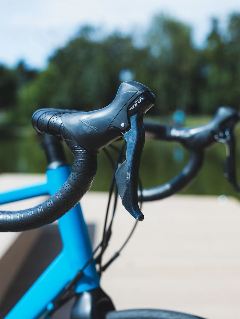 Silniční kolo – Triban RC500 s kotoučovými brzdami modré