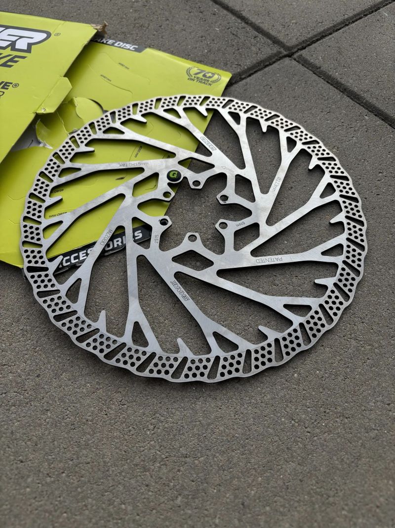 Galfer Shark brzdový kotúč, 223 mm, 6 dier