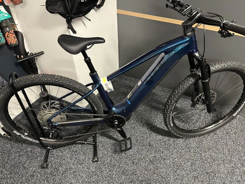 CUBE Reaction Hybrid SLX 800 vel. L 2025 NOVÉ