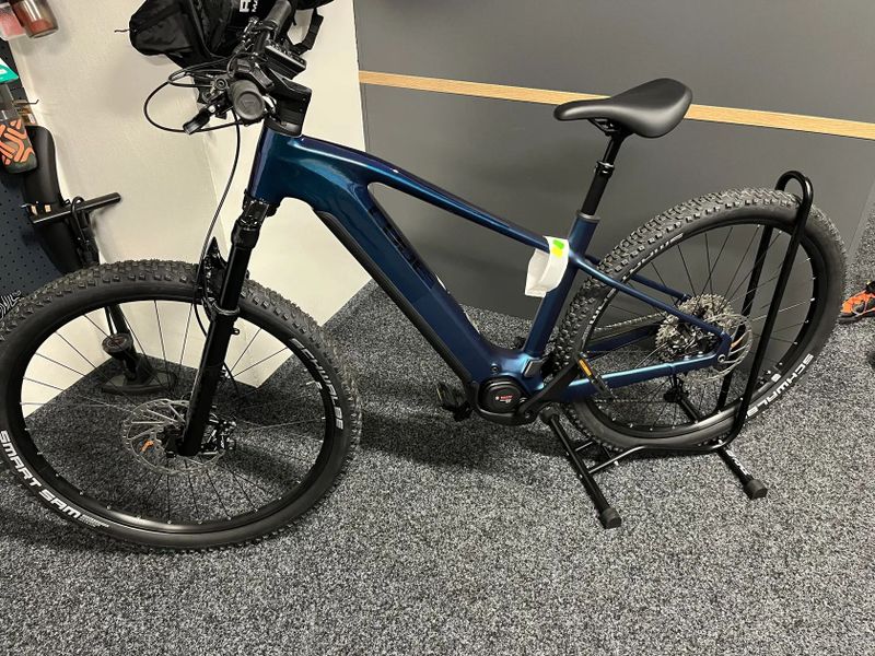 CUBE Reaction Hybrid SLX 800 vel. L 2025 NOVÉ
