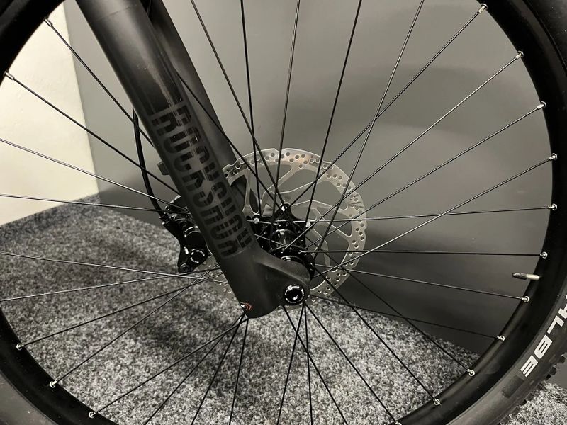 CUBE Reaction Hybrid RACE 800 vel. XL 2025 NOVÉ