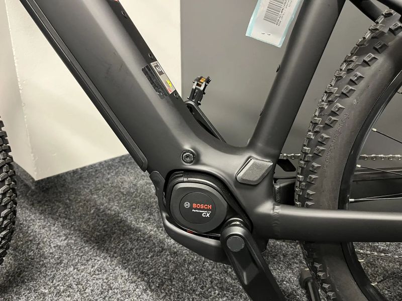 CUBE Reaction Hybrid RACE 800 vel. XL 2025 NOVÉ