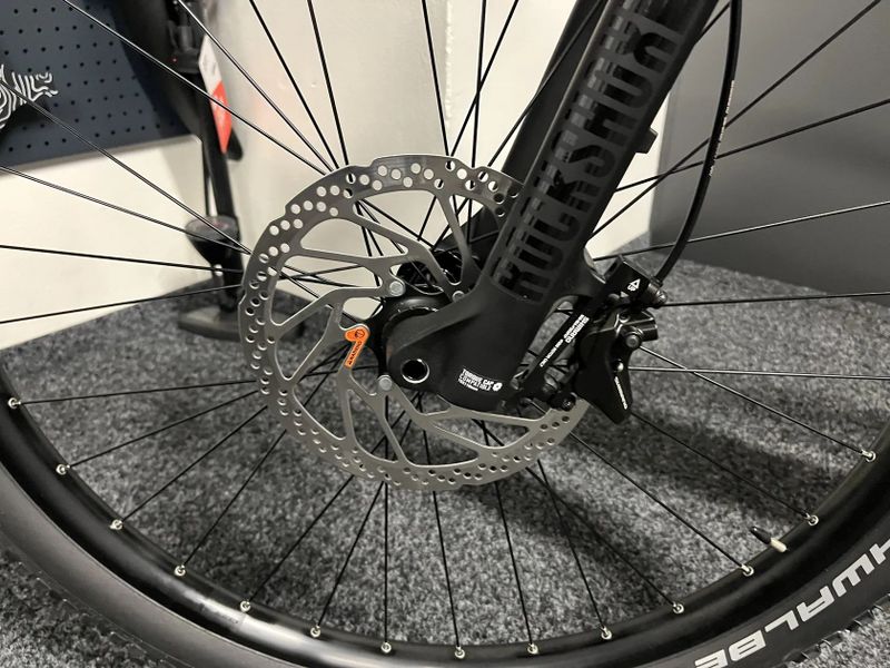 CUBE Reaction Hybrid RACE 800 vel. XL 2025 NOVÉ