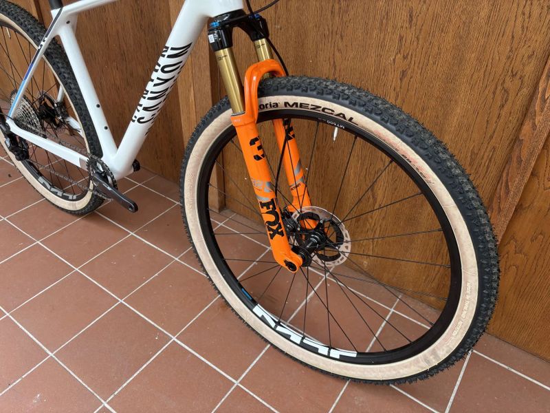 CANYON EXCEED CFR - SHIMANO XT 1 x 12 - VEL. M (46 cm) - NOVĚ POSTAVENO