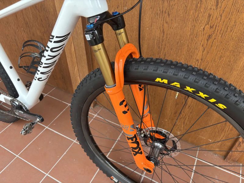CANYON EXCEED CFR - SHIMANO XTR 1 x 12 - VEL. M (46 cm) - KARBONOVÁ KOLA XTR / DUKE