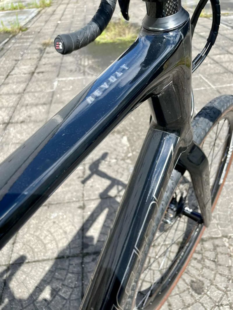 GIANT REVOLT ADVANCED PRO, Black-Chrome - vel. XL