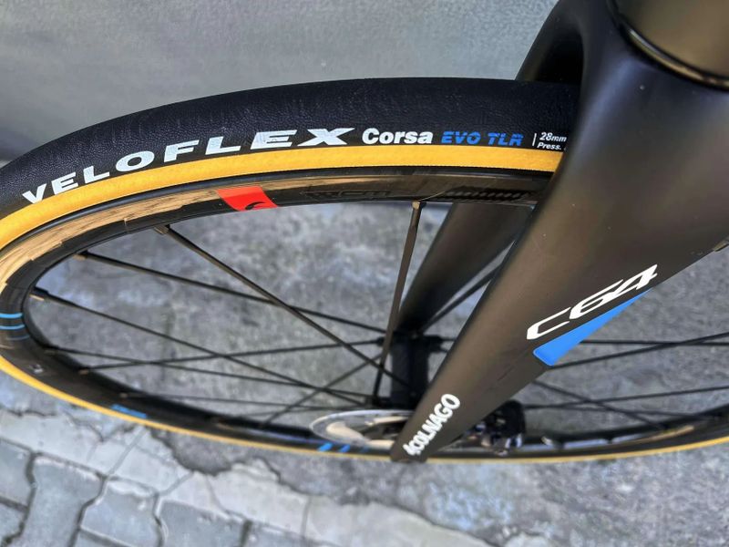 Colnago C64 Disc - barevná kombinace CUSTOM MySixty4 (vel. 54s, NOVÉ)