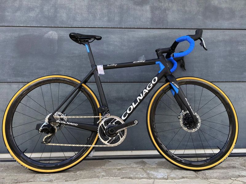 Colnago C64 Disc - barevná kombinace CUSTOM MySixty4 (vel. 54s, NOVÉ)