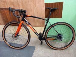 Prodám Gravel kolo Rock Machine GRAVELRIDE 200. Velikost L.
