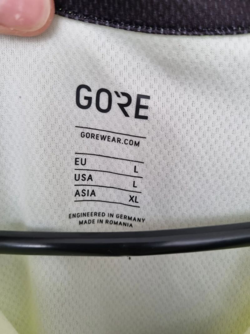 Dres GORE vel.L