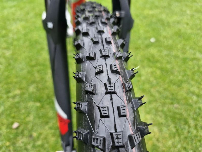 Dětské kolo Rock Machine Thunder 29 HD LTD od 135 cm, rám 13,5"