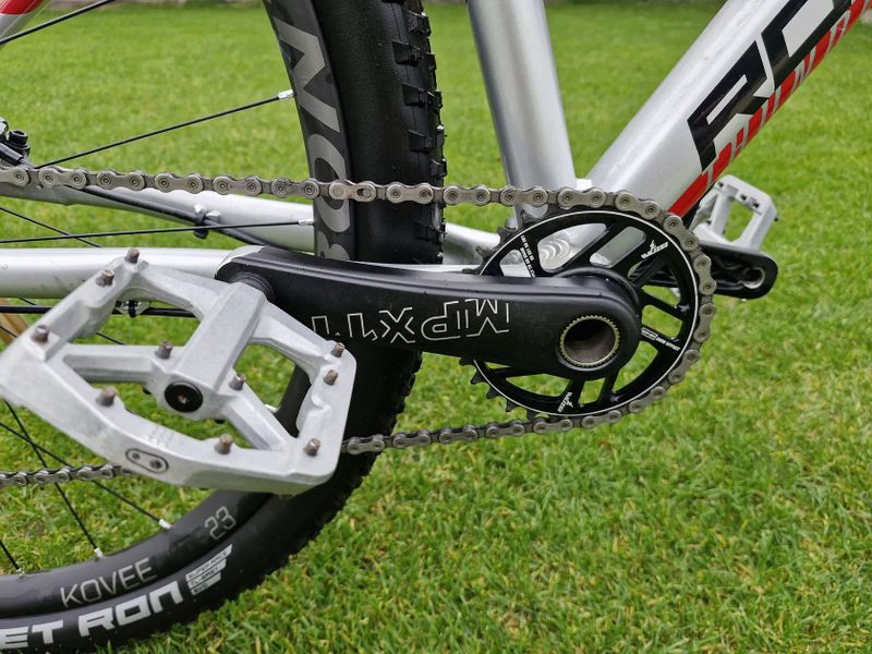 Dětské kolo Rock Machine Thunder 29 HD LTD od 135 cm, rám 13,5"