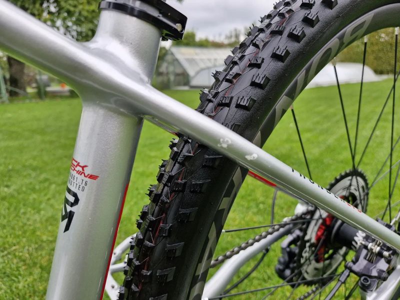 Dětské kolo Rock Machine Thunder 29 HD LTD od 135 cm, rám 13,5"