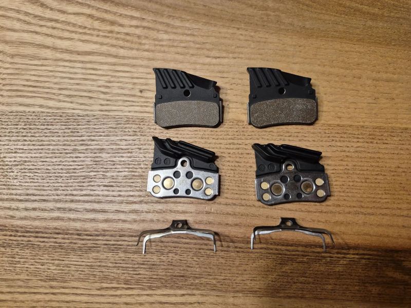 Prodám nové brzdové destičky Shimano N04C