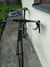 Silniční kolo Trek – černý šíp připravený na dobrodružství! 🚴‍♀️