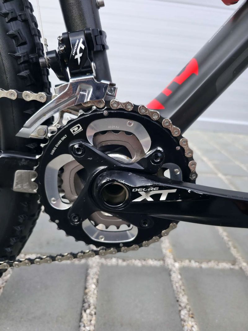 Horské kolo Focus Raven 5.0 Carbon 27.5″ velikost M