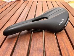 Sedlo Fizik Aliante R5 Large