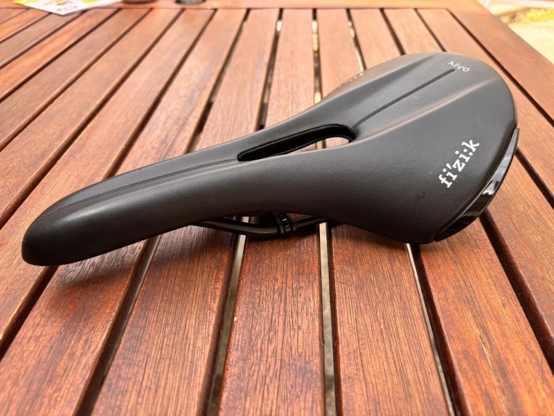 Sedlo Fizik Aliante R5 Large