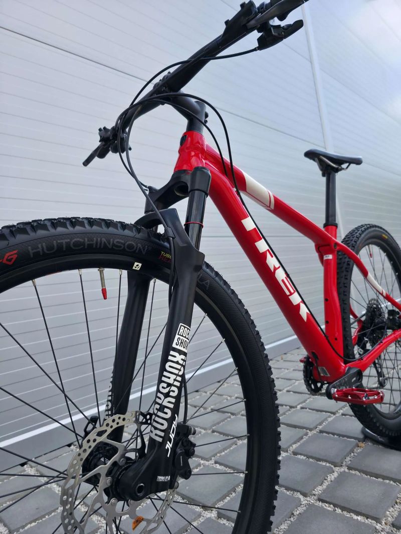 Horské kolo Trek Procaliber 6 29″ velikost M/L