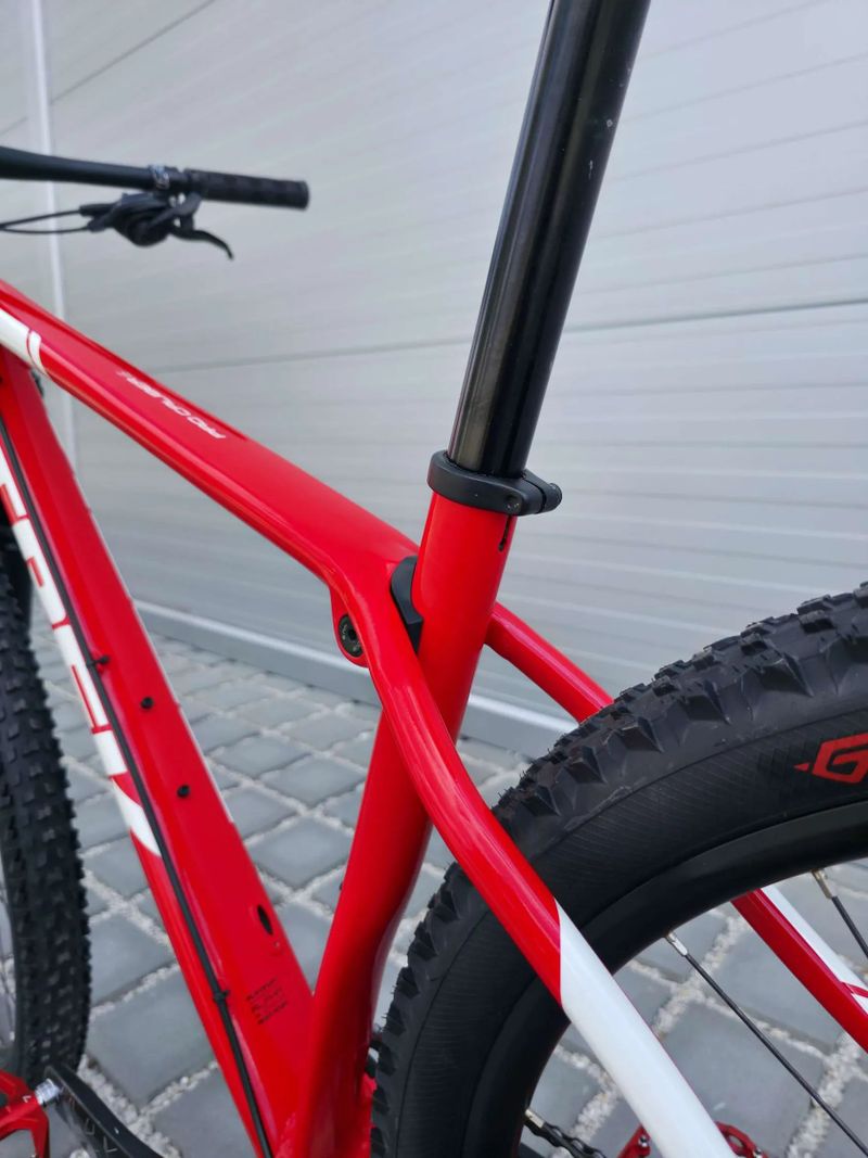 Horské kolo Trek Procaliber 6 29″ velikost M/L