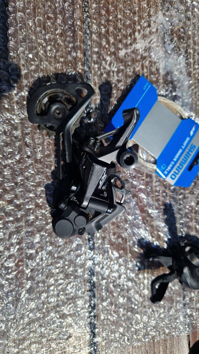 Shimano XT přehazovačka + řazení 
