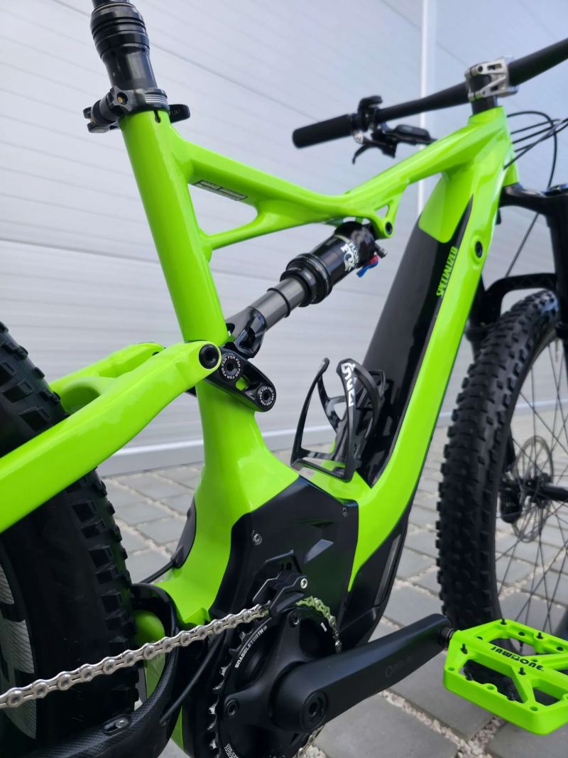 Elektrokolo Specialized Turbo Levo FSR Comp 6Fattie 27,5+″ velikost M