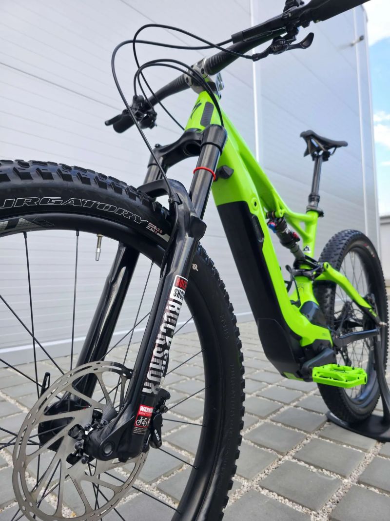 Elektrokolo Specialized Turbo Levo FSR Comp 6Fattie 27,5+″ velikost M