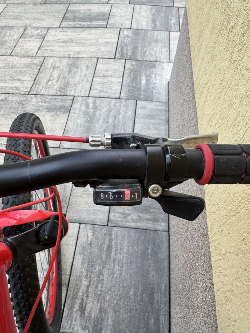 Specialized - prodám nevyužité horské kolo