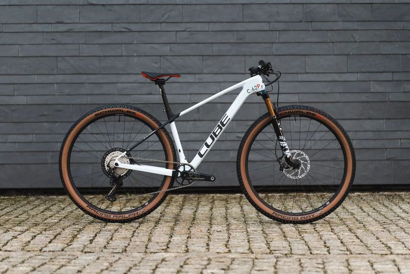 CUBE ELITE PRO C:62 ( VEL.L)