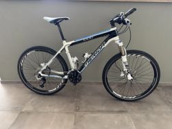 MERIDA O.NINE PRO 1000-D – karbonové horské kolo 18" – výborný stav