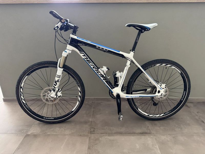 MERIDA O.NINE PRO 1000-D – karbonové horské kolo 18" – výborný stav