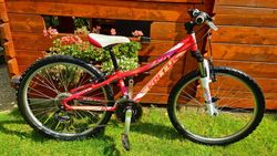Dětské dívčí horské kolo 24" Kellys Kiter50 7-12let postava 120-150cm minimálně použité.
