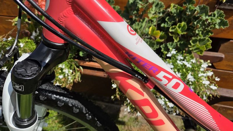 Dětské dívčí horské kolo 24" Kellys Kiter50 7-12let postava 120-150cm minimálně použité.