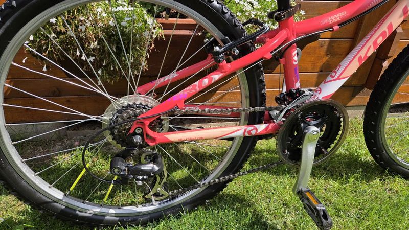 Dětské dívčí horské kolo 24" Kellys Kiter50 7-12let postava 120-150cm minimálně použité.