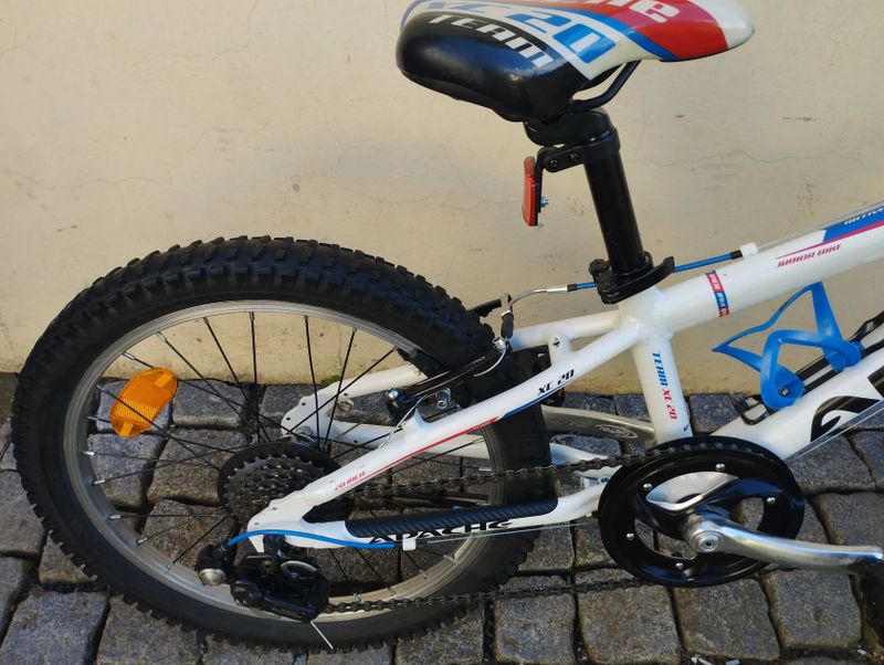 dětské horské MTB kolo Apache XC20 pro výšku 115-135cm, po servisu + dárek