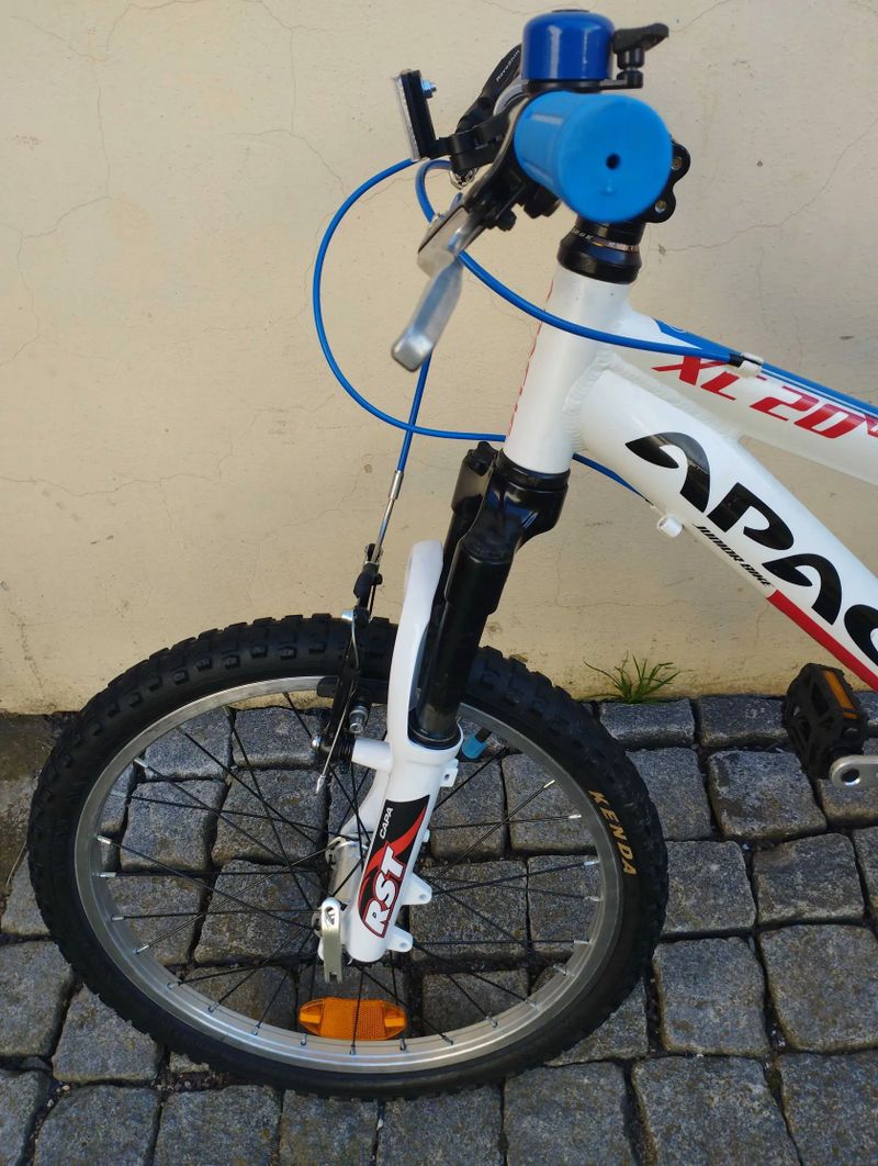 dětské horské MTB kolo Apache XC20 pro výšku 115-135cm, po servisu + dárek
