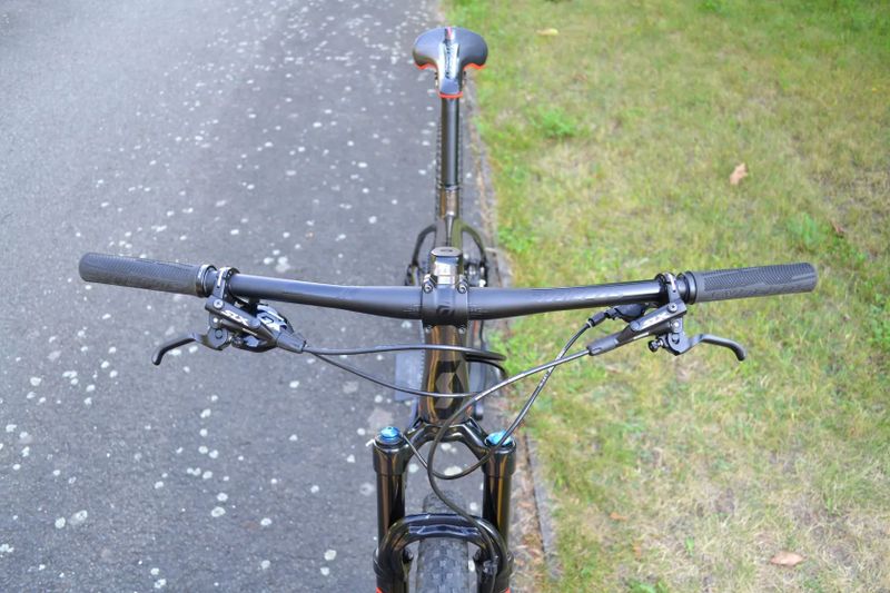 Scott Scale 910 (L) 10,3 kg