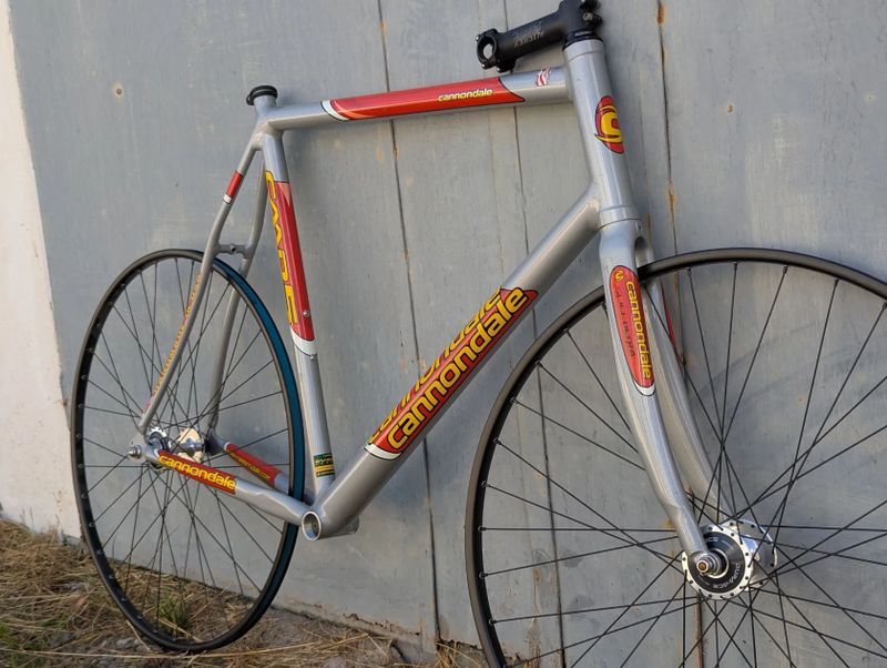 Cannondale Track bike festka fixie 2003 CAAD5, velikost 60, Dura Ace HB-7600 Rigida kola