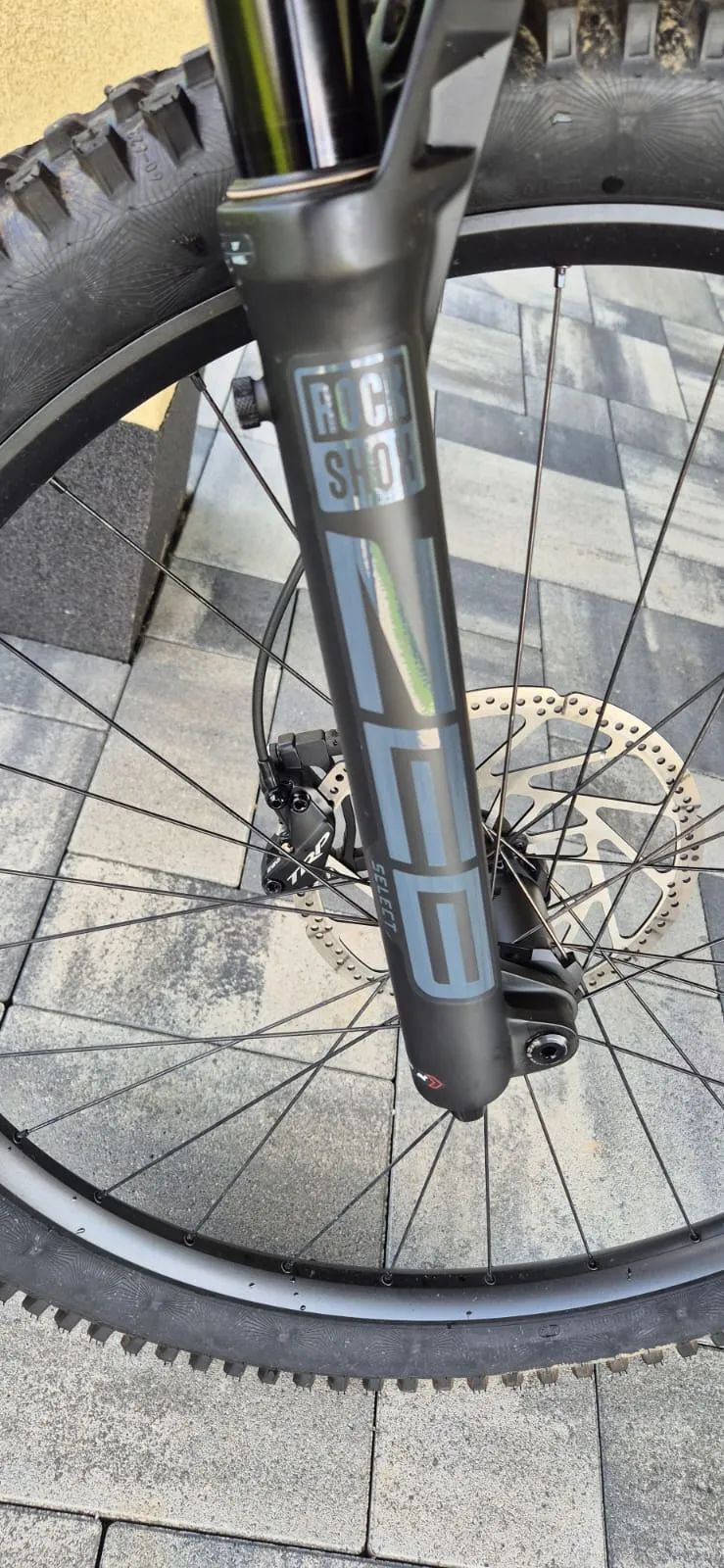 Elektrokolo enduro YT Decoy Core 3
